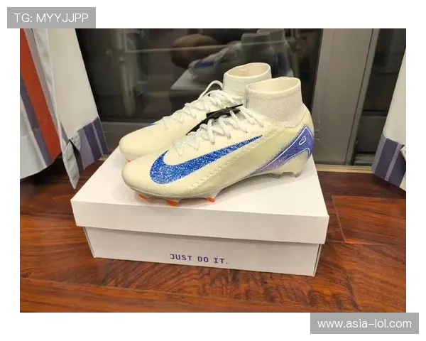 职业球星足球鞋推荐及购买指南 适合不同球员需求的鞋款分析