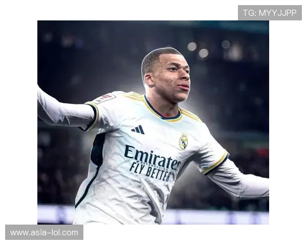 足球小角走向辉煌的背后 揭示那些改变比赛格局的球星力量