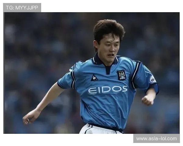 足球明星佳伟被誉为未来足坛之星的背后故事与传奇之路